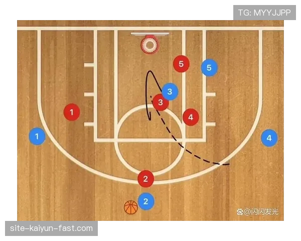 点球罚球时其他队员提前进区，裁判该如何判罚？规则全解析！